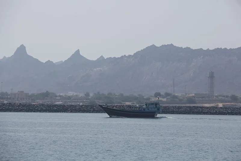 Países aliados condenan el bloqueo iraní del Estrecho de Ormuz y exigen cese inmediato de ataques