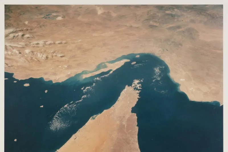 Irán anuncia que Ormuz estará totalmente abierto durante el alto el fuego entre Israel y el Líbano