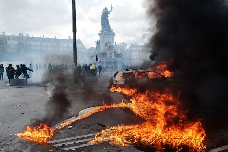 ¿Podría ocurrir en Estados Unidos una crisis como la de Francia?